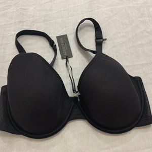 ❄️  NWT ADDICTION NOUVELLE WOMENS UNDERWIRE BRA SIZE 32D.❄️